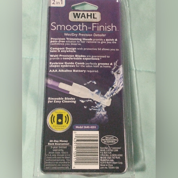 2 in 1 Wahl Smooth-Finish wet/dry precision detailer - Picture 2 of 3